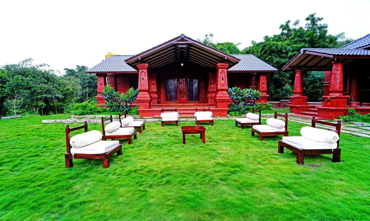 Siddhagiri Hotel And Resort Wai Bagian luar foto
