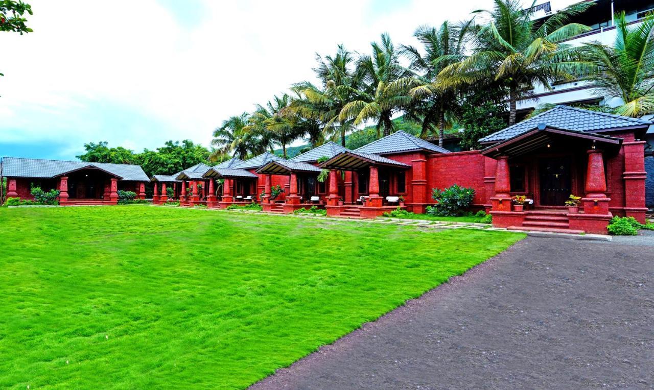 Siddhagiri Hotel And Resort Wai Bagian luar foto