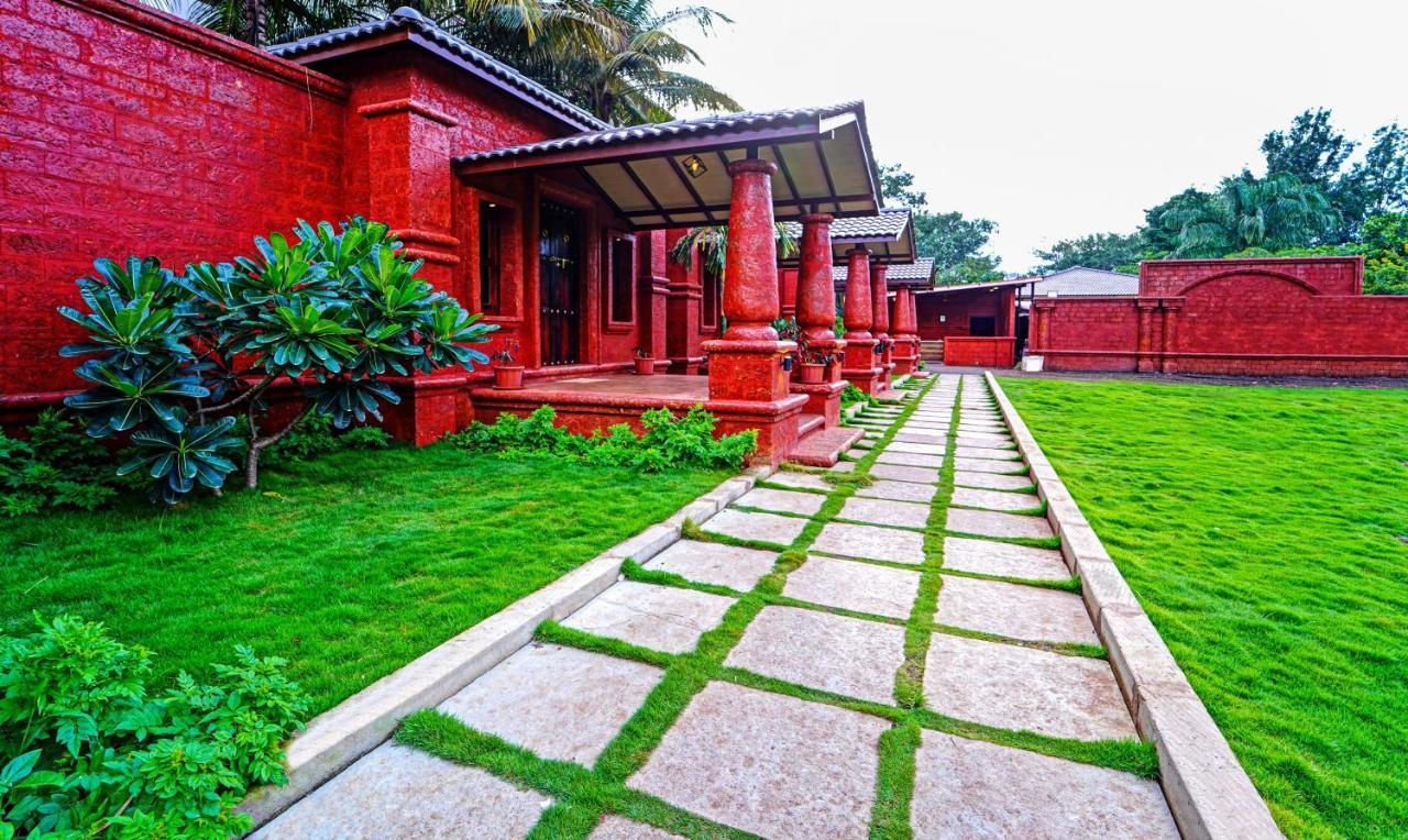 Siddhagiri Hotel And Resort Wai Bagian luar foto